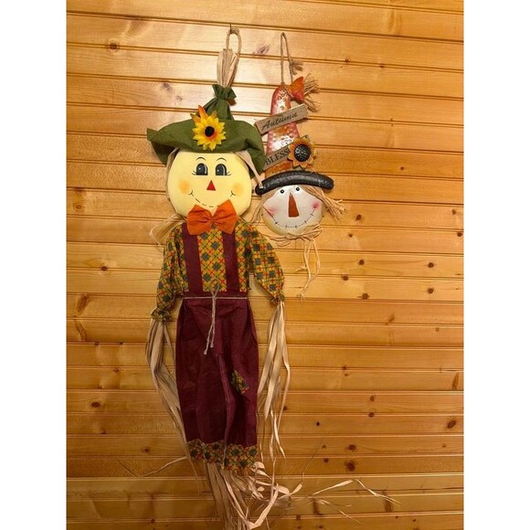 None Other - Two piece bundle lot fall decoration scarecrows